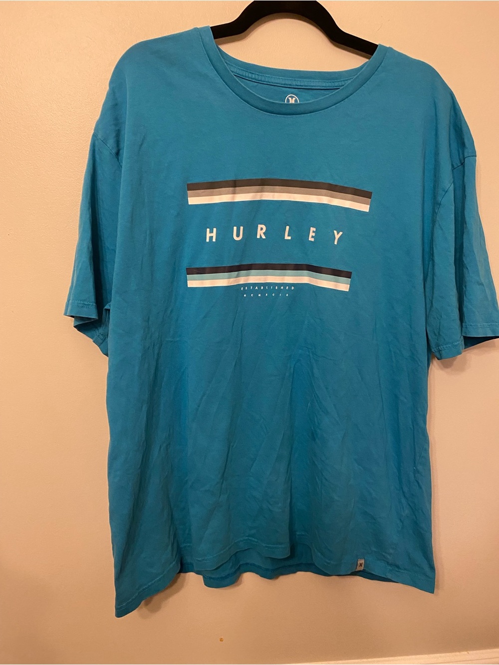 Hurley Men’s Turquoise Crew Neck Graphic Tee